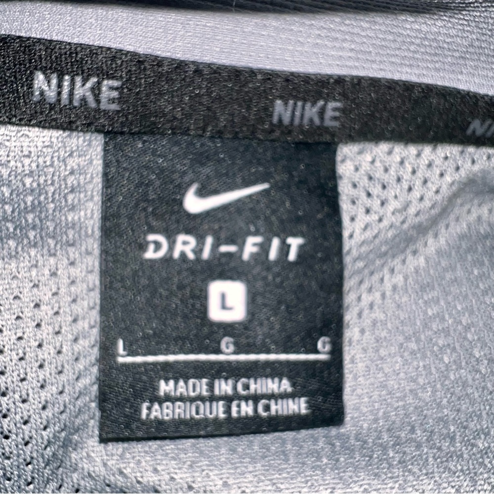 Men’s Nike Zip Hoodie Arm Pocket Sweatshirt Dri-Fit Jacket - Picture 8 of 13